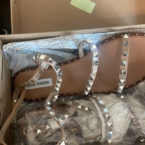 STEVE MADDEN STUDDED SANDALS!